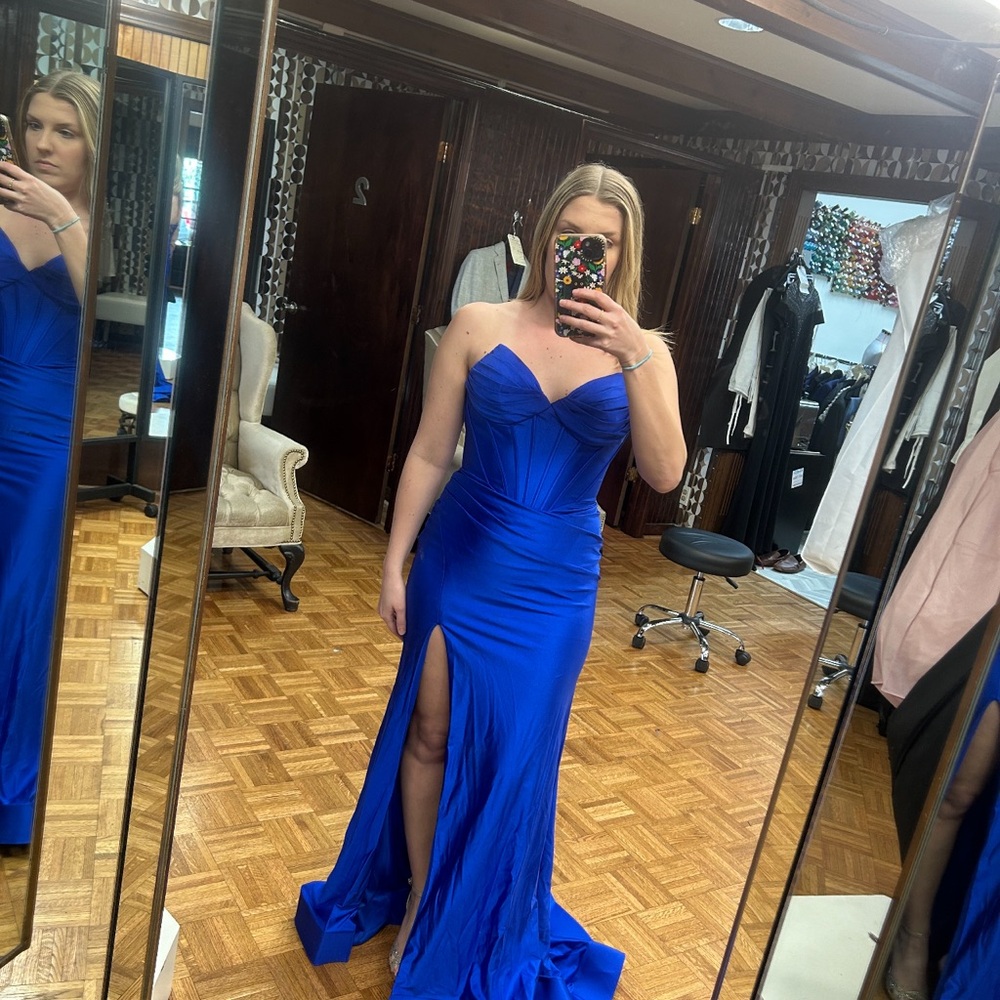 Amelia couture prom dress